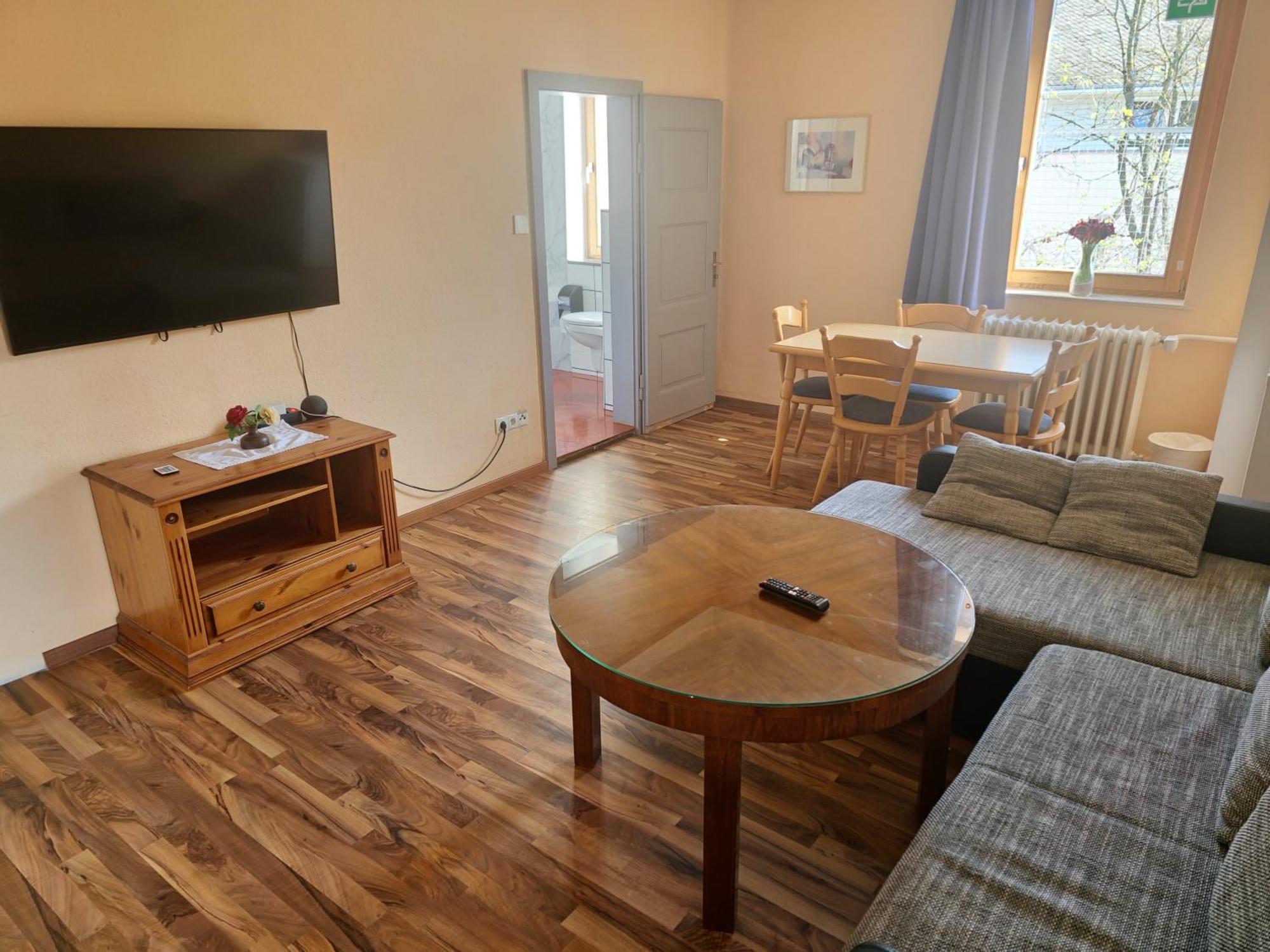 Hotel Bischoff Winnweiler Eksteriør billede